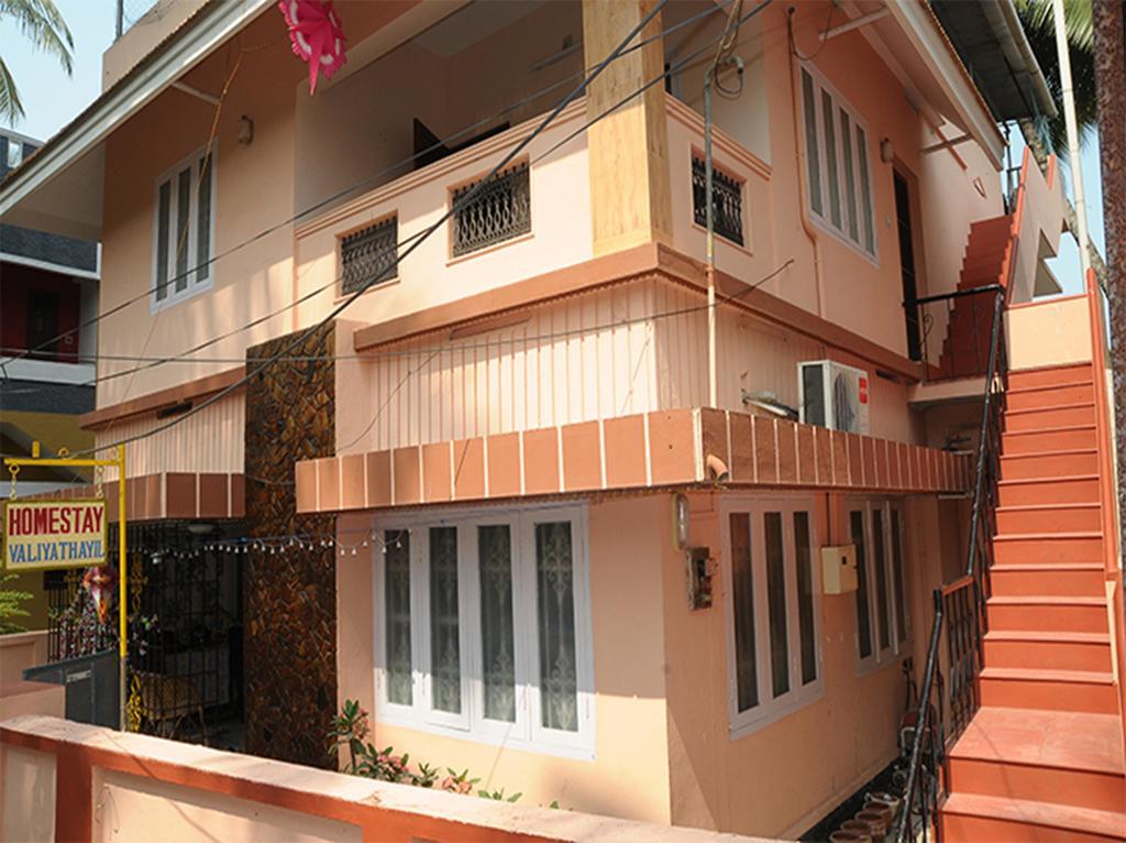 Valiyathayil Home Stay Kochi Exterior photo